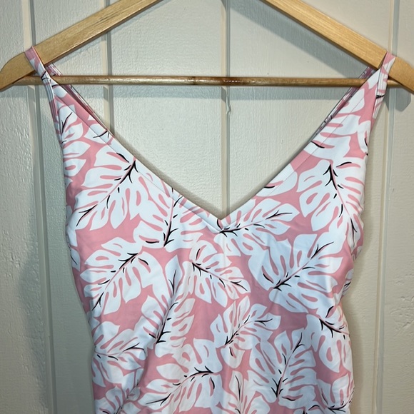 Kona Sol One Piece Swimsuit Pink and White - Picture 2 of 10